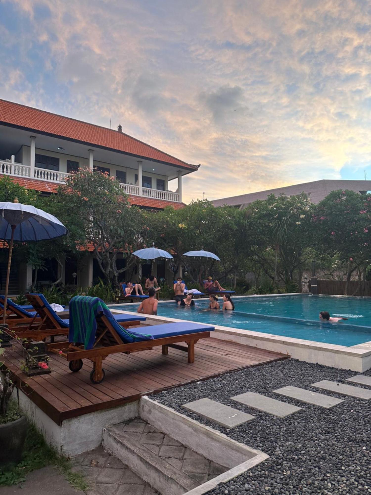 New Mekar Jaya Hotel Legian Exteriér fotografie